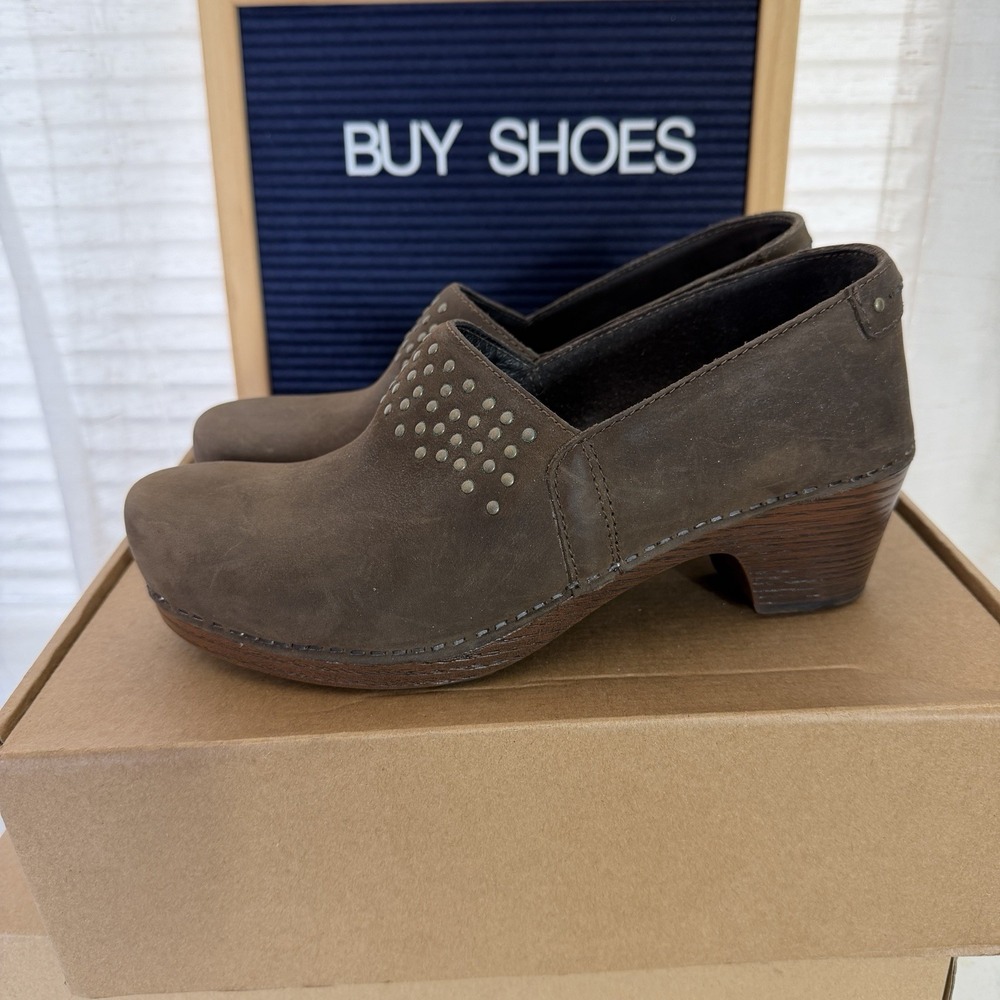 Dansko Mavis Studded Clogs Women Size 37 Brown Nubuck Leather Comfort Shoes GUC!